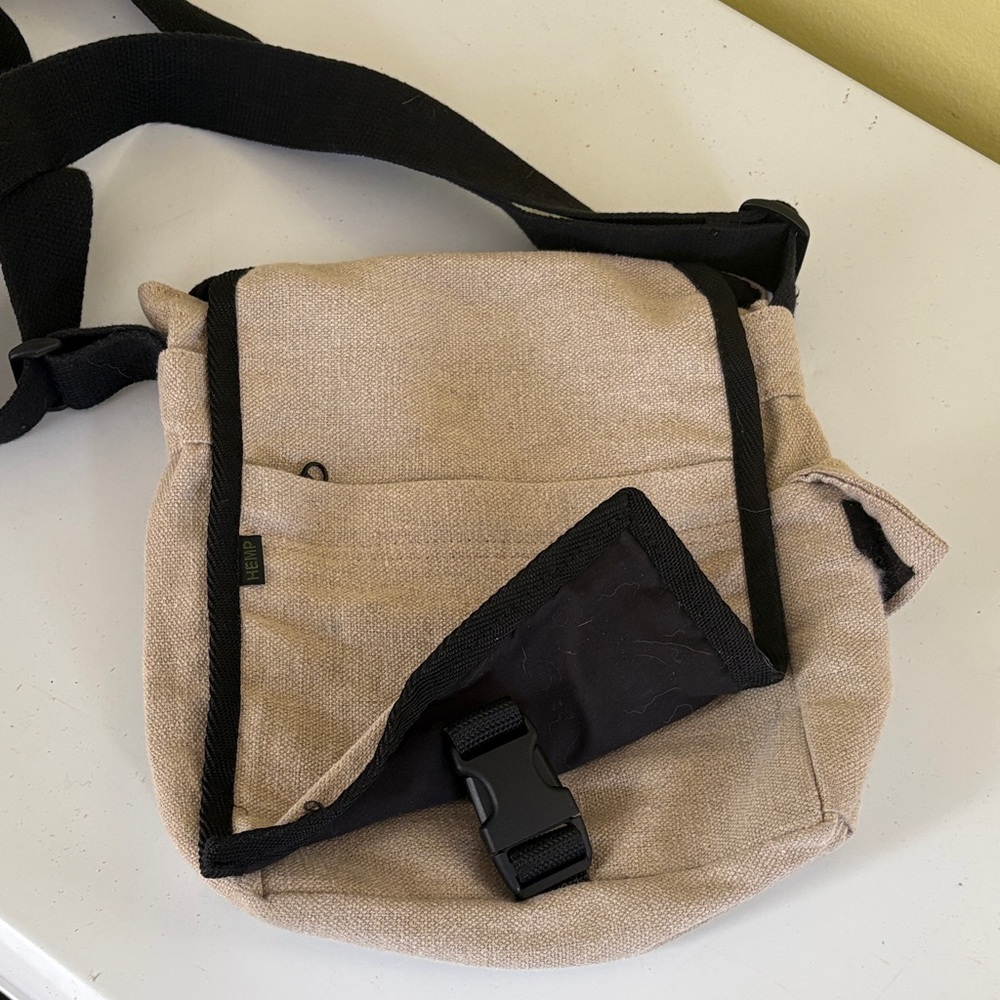 Hempmania Tan And Black Hemp Crossbody Bag